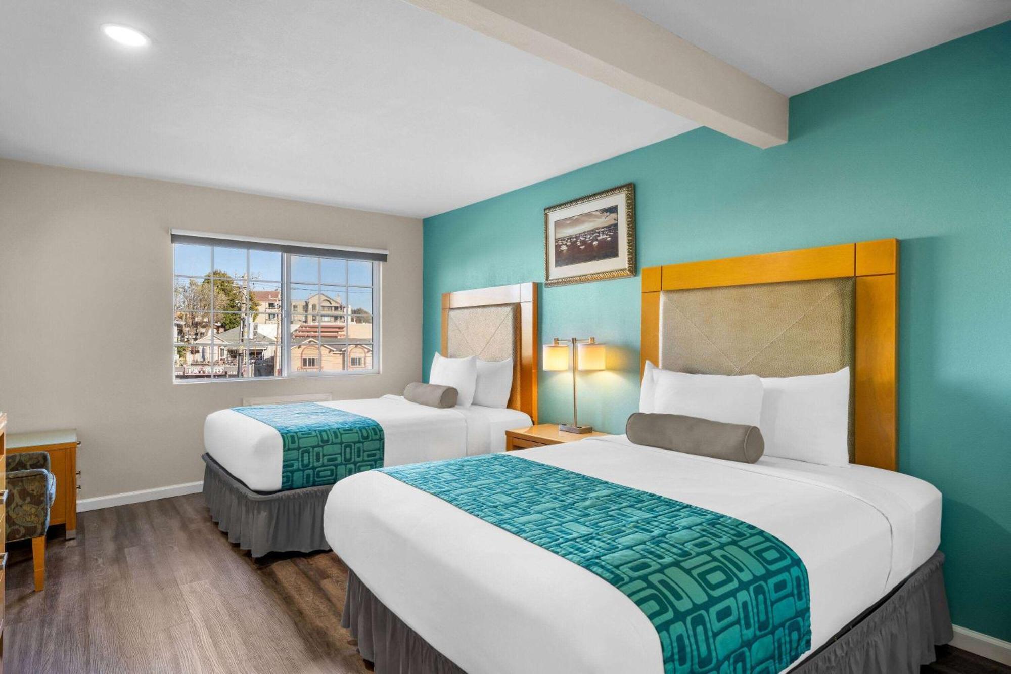 Howard Johnson By Wyndham Santa Cruz Beach Boardwalk Ngoại thất bức ảnh